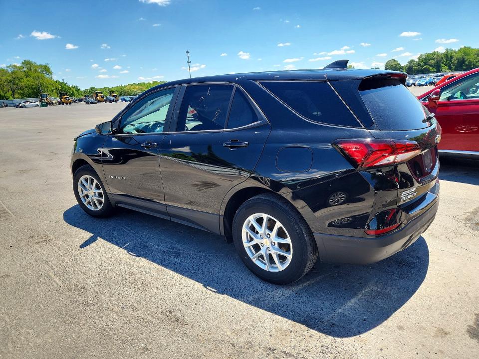 Photo 2 from auction – 2022 CHEVROLET EQUINOX with VIN 2GNAXHEV0N6137867