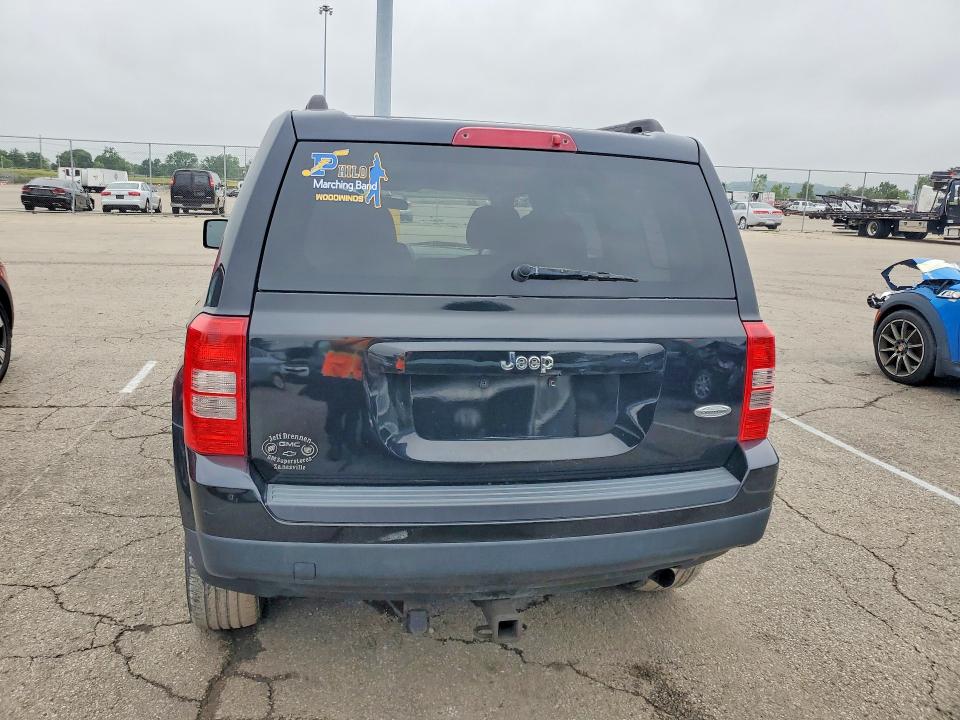 Photo 6 from auction – 2014 JEEP PATRIOT with VIN 1C4NJPFA6ED690428