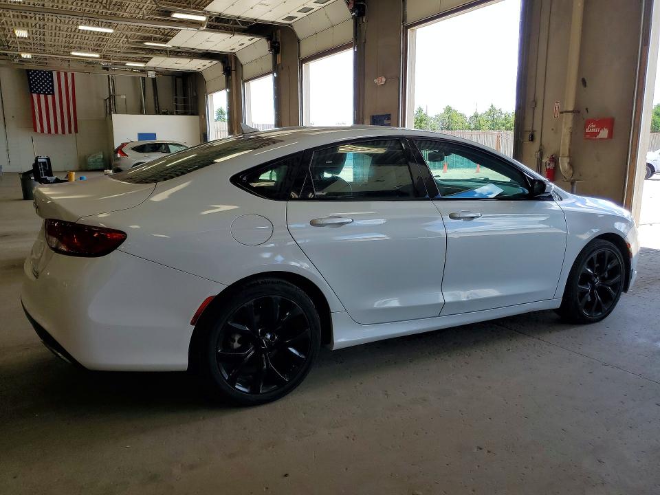 Photo 3 from auction – 2015 CHRYSLER 200 with VIN 1C3CCCBB0FN566423