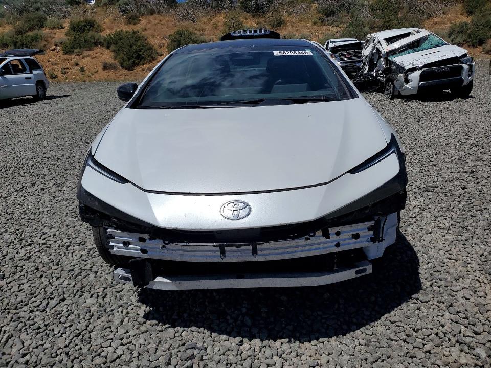 Снимка 5 от търг – 2024 TOYOTA PRIUS с VIN JTDADABU1R3023104