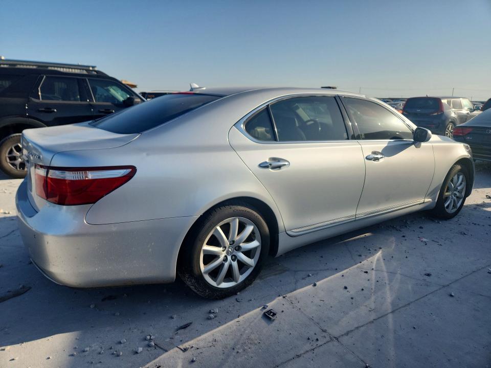 Photo 3 from auction – 2007 LEXUS LS with VIN JTHGL46F775004504