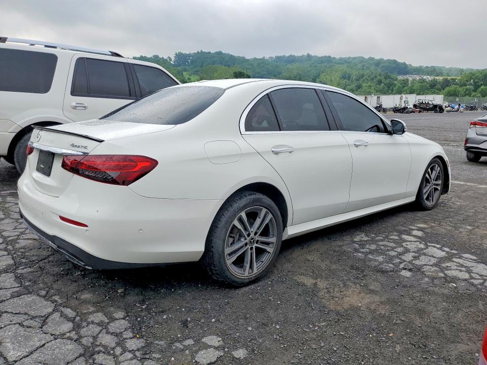Снимка 3 от търг – 2021 MERCEDES-BENZ E с VIN W1KZF8EB2MA958013