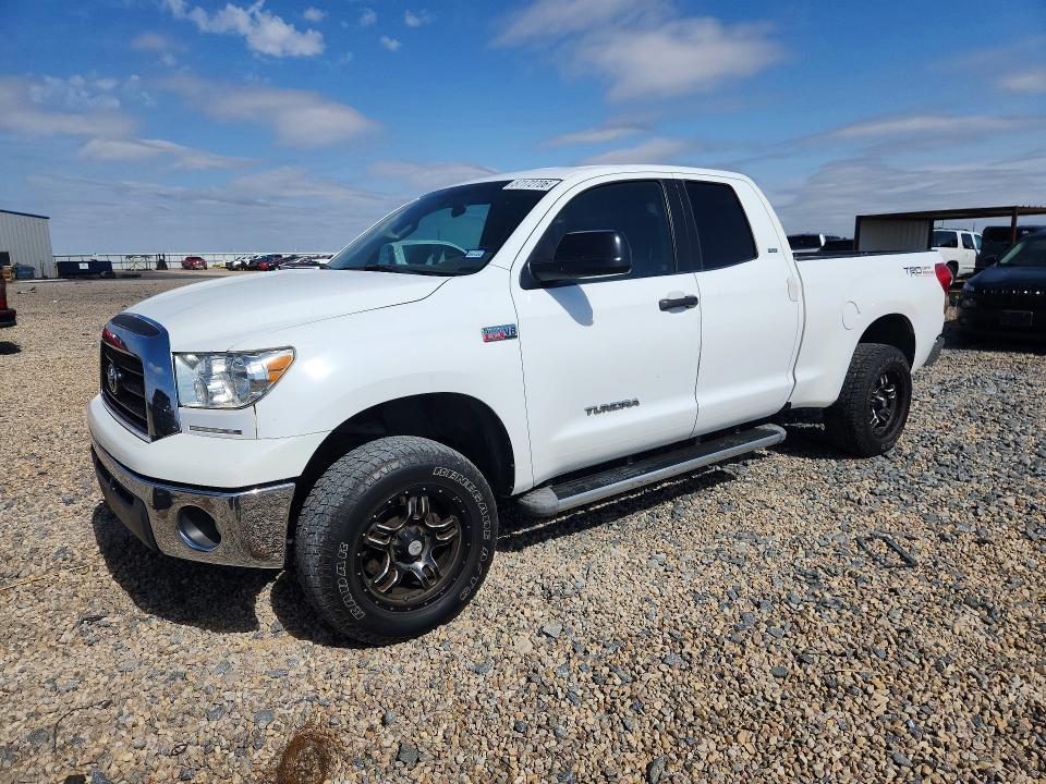 TOYOTA TUNDRA 2007 with VIN 5TFBV54197X014636 - Photo from auction