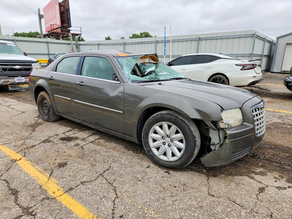 Photo 4 from auction – 2008 CHRYSLER 300 with VIN 2C3KA43R68H109534