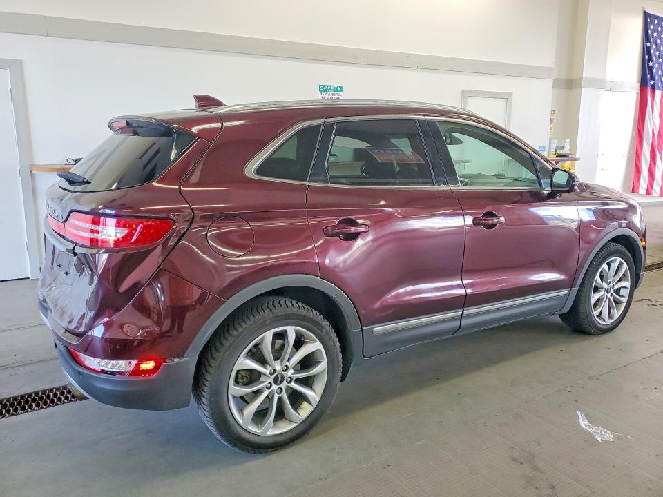 Photo 3 from auction – 2019 LINCOLN MKC with VIN 5LMCJ2D9XKUL43000