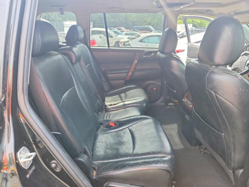 Photo 11 from auction – 2011 TOYOTA HIGHLANDER with VIN 5TDDK3EH1BS077035