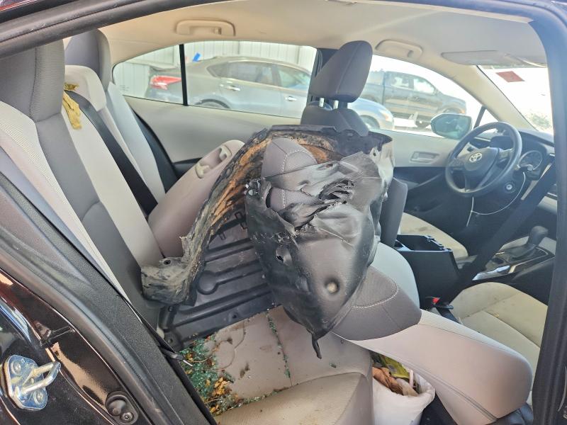 Photo 10 from auction – 2022 TOYOTA COROLLA with VIN 5YFEPMAE2NP330075