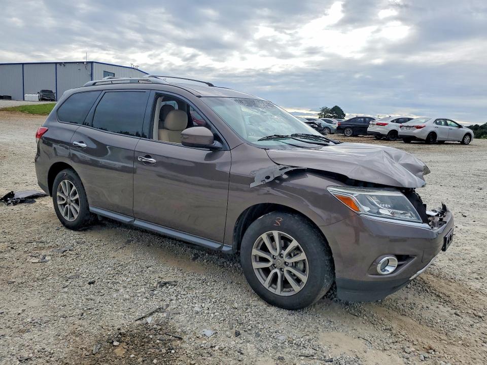 Photo 4 from auction – 2016 NISSAN PATHFINDER with VIN 5N1AR2MM4GC615318