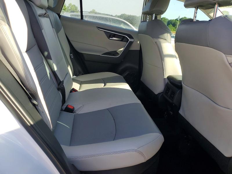 Photo 11 from auction – 2024 TOYOTA RAV4 with VIN 4T3B6RFV2RU140591