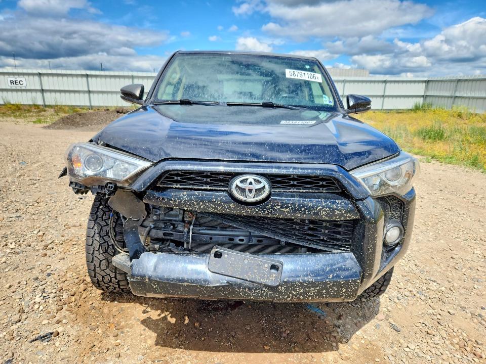 Photo 5 from auction – 2016 TOYOTA 4RUNNER with VIN JTEZU5JR9G5130339