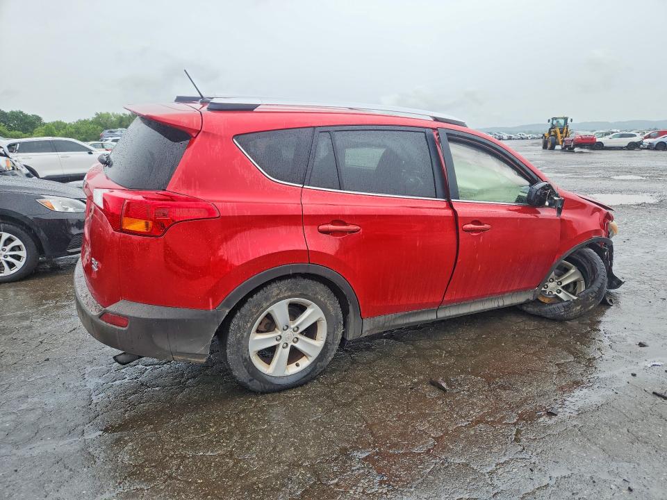 Photo 3 from auction – 2014 TOYOTA RAV4 with VIN JTMRFREV6EJ002528