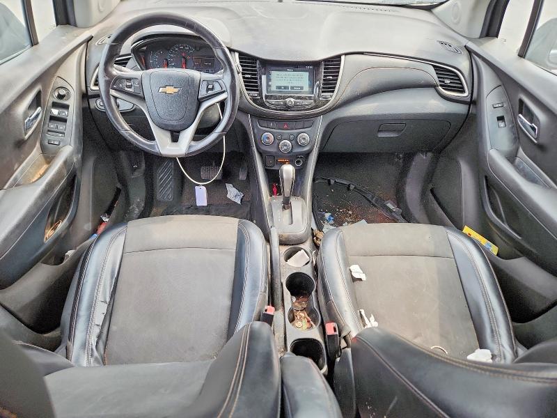 Photo 8 from auction – 2017 CHEVROLET TRAX with VIN 3GNCJLSB2HL186642