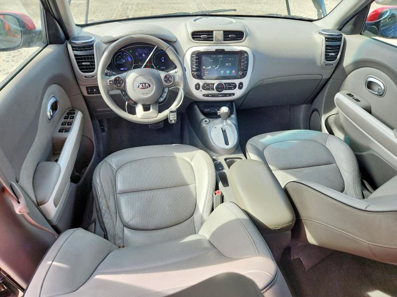 Photo 8 from auction – 2015 KIA SOUL EV with VIN KNDJX3AE0F7002875