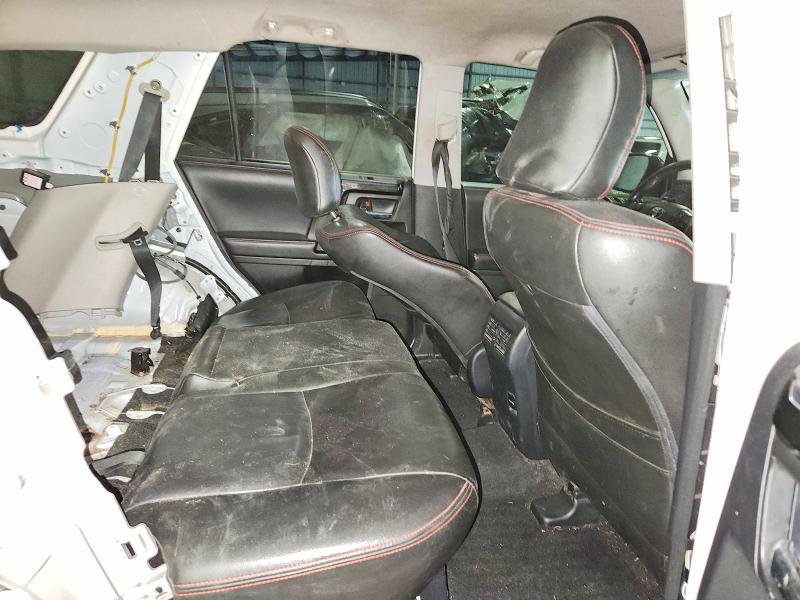 Photo 11 from auction – 2017 TOYOTA 4RUNNER with VIN JTEBU5JRXH5468111