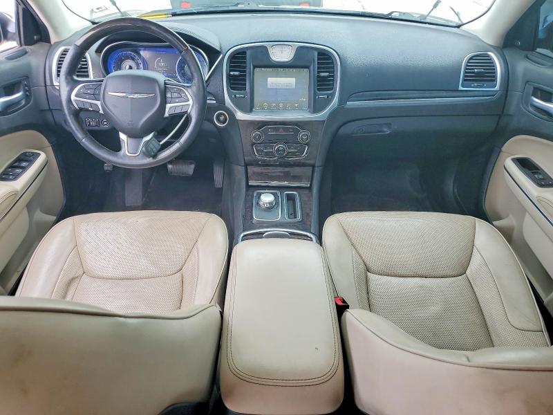 Photo 8 from auction – 2016 CHRYSLER 300C with VIN 2C3CCAEG3GH219738