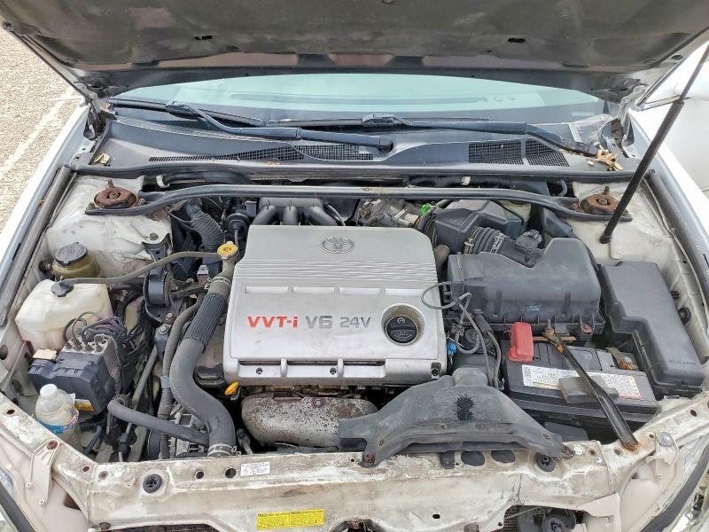 Photo 11 from auction – 2005 TOYOTA CAMRY with VIN 4T1BF30K45U092865