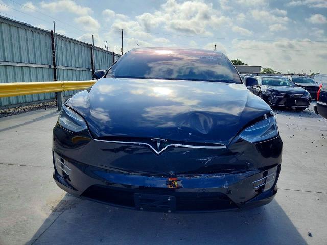 Photo 5 from auction – 2017 TESLA MODEL X with VIN 5YJXCBE27HF051309