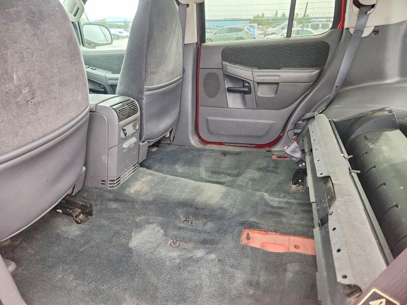 Photo 10 from auction – 2002 FORD EXPLORER with VIN 1FMZU73W52ZB31262