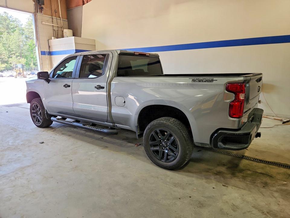 Photo 2 from auction – 2025 CHEVROLET SILVERADO with VIN 3GCUKFE84SG238770