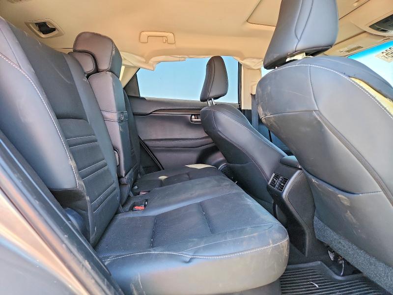 Photo 11 from auction – 2015 LEXUS NX with VIN JTJBARBZ8F2042092