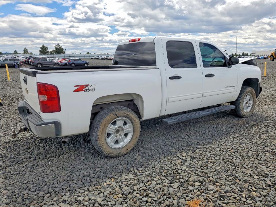 Photo 3 from auction – 2011 CHEVROLET SILVERADO with VIN 3GCPKSE35BG336023
