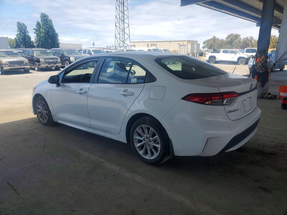 Photo 2 from auction – 2022 TOYOTA COROLLA with VIN 5YFBPMBE9NP342046
