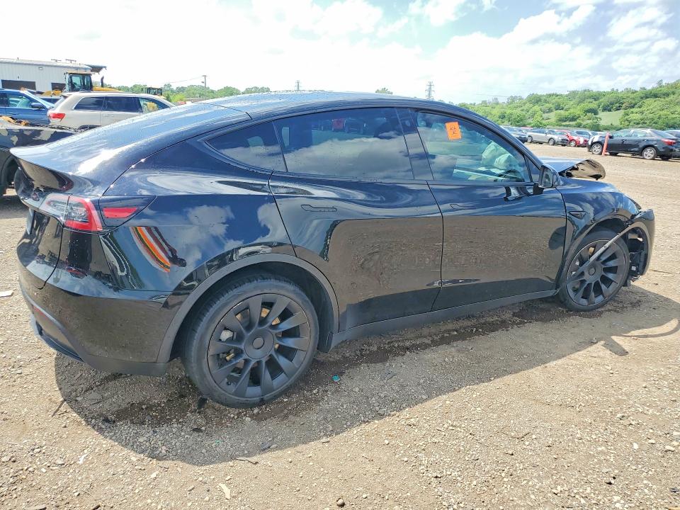 Photo 3 from auction – 2022 TESLA MODEL Y with VIN 7SAYGDEEXNA017035