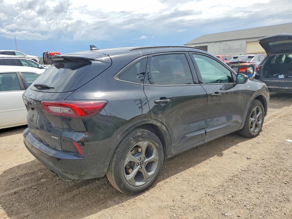 Photo 3 from auction – 2024 FORD ESCAPE with VIN 1FMCU9MN2RUB35445