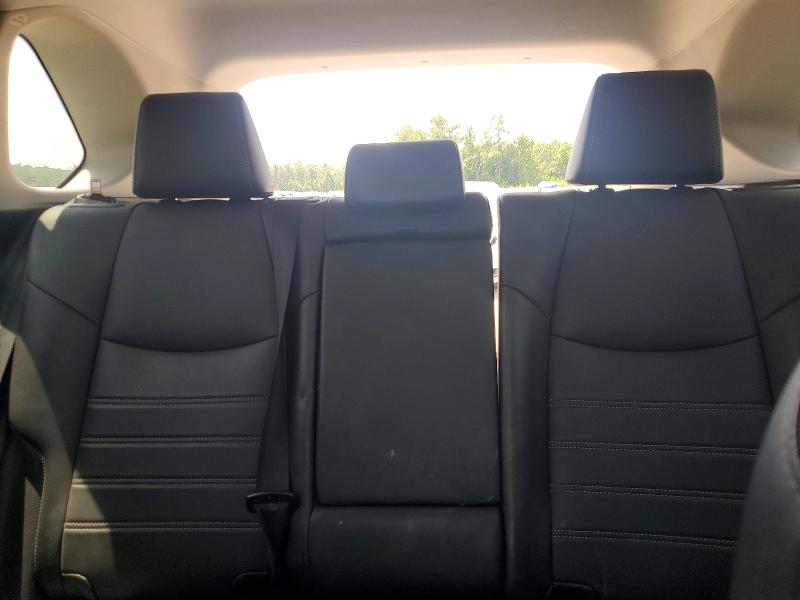 Photo 10 from auction – 2021 TOYOTA RAV4 with VIN 2T3C1RFVXMW136896