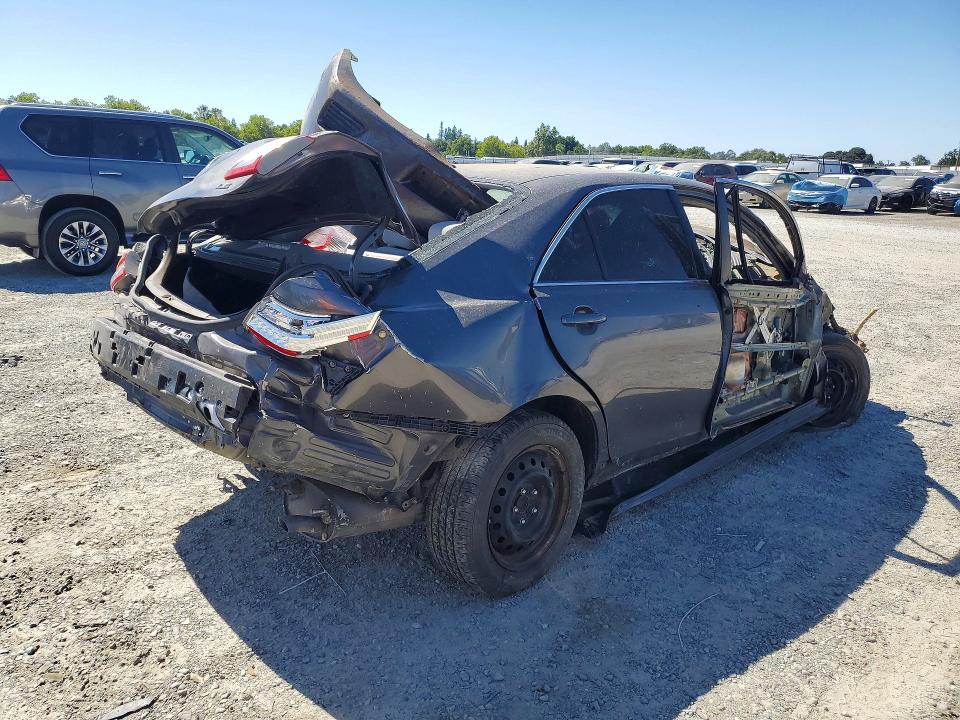 Photo 3 from auction – 2011 TOYOTA CAMRY with VIN 4T4BF3EK3BR166867