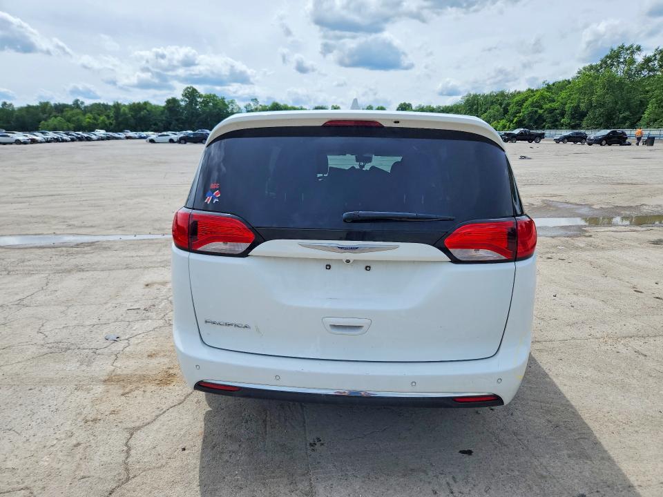 Снимка 6 от търг – 2019 CHRYSLER PACIFICA с VIN 2C4RC1FG8KR613758