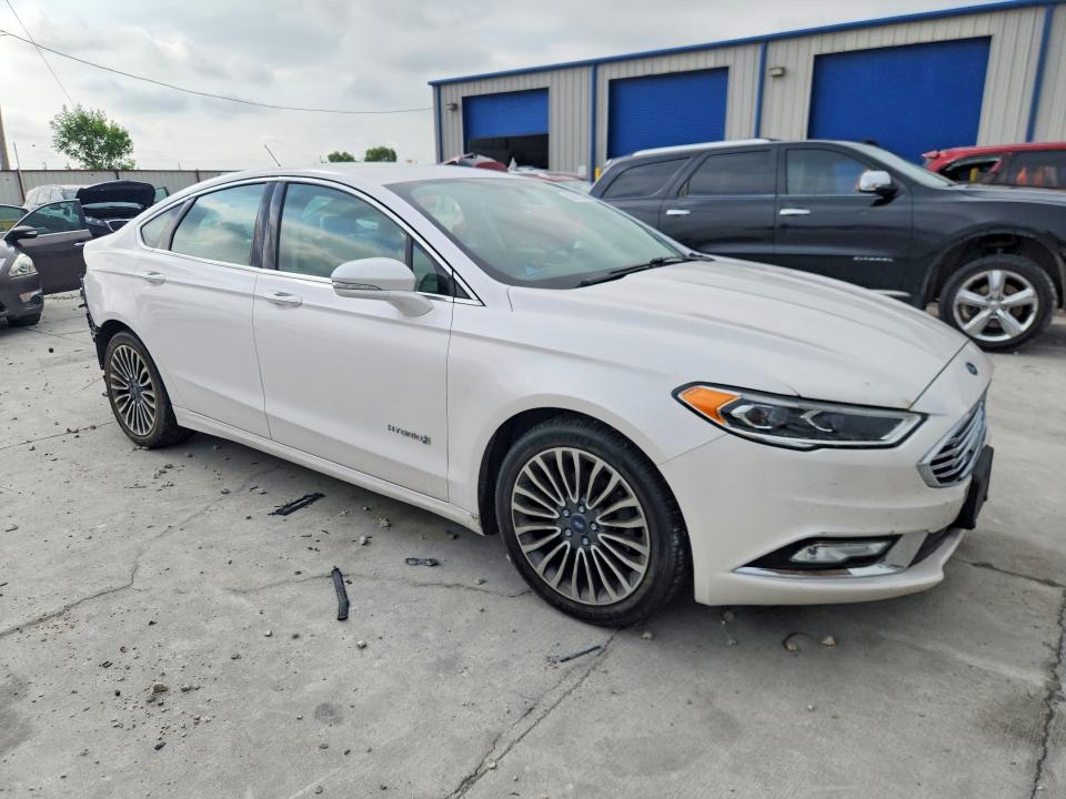 Photo 4 from auction – 2017 FORD FUSION with VIN 3FA6P0RU8HR317554
