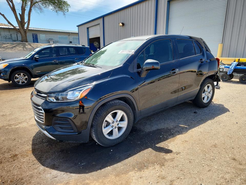 CHEVROLET TRAX 2021 with VIN KL7CJKSB5MB310480 - Photo from auction