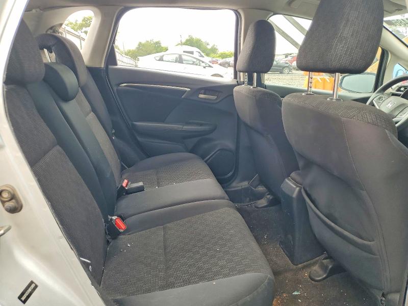 Photo 11 from auction – 2015 HONDA FIT with VIN 3HGGK5G53FM753858