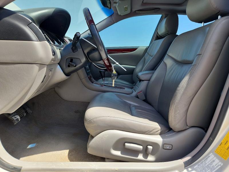 Photo 7 from auction – 2003 LEXUS ES with VIN JTHBF30G530140635