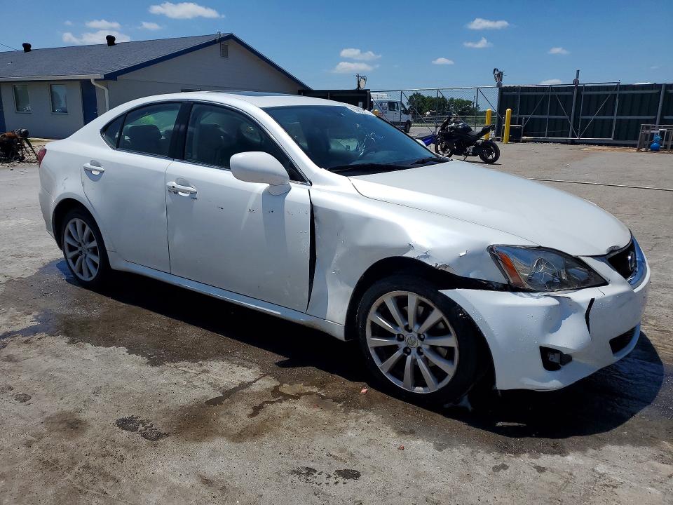 Photo 4 from auction – 2008 LEXUS IS with VIN JTHCK262285022932