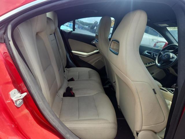 Photo 10 from auction – 2018 MERCEDES-BENZ CLA with VIN WDDSJ4EB4JN510367