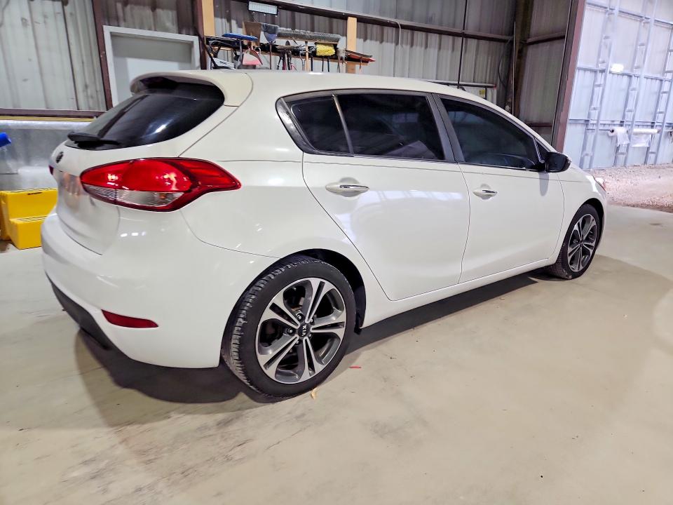 Photo 3 from auction – 2016 KIA FORTE with VIN KNAFX5A80G5629436