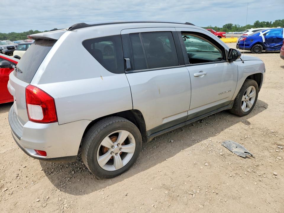 Photo 3 from auction – 2011 JEEP COMPASS with VIN 1J4NT1FB8BD221394