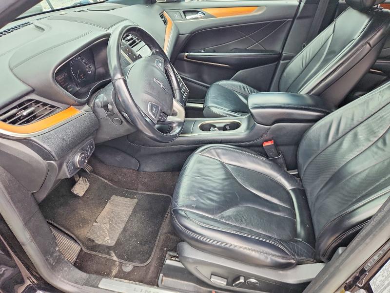 Photo 7 from auction – 2019 LINCOLN MKC with VIN 5LMCJ2C9XKUL08524