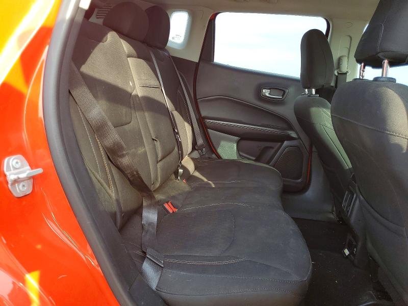 Photo 11 from auction – 2018 JEEP COMPASS with VIN 3C4NJCAB7JT214993