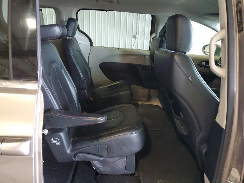 Zdjęcie 11 z aukcji – 2018 CHRYSLER PACIFICA z VIN 2C4RC1BGXJR234801