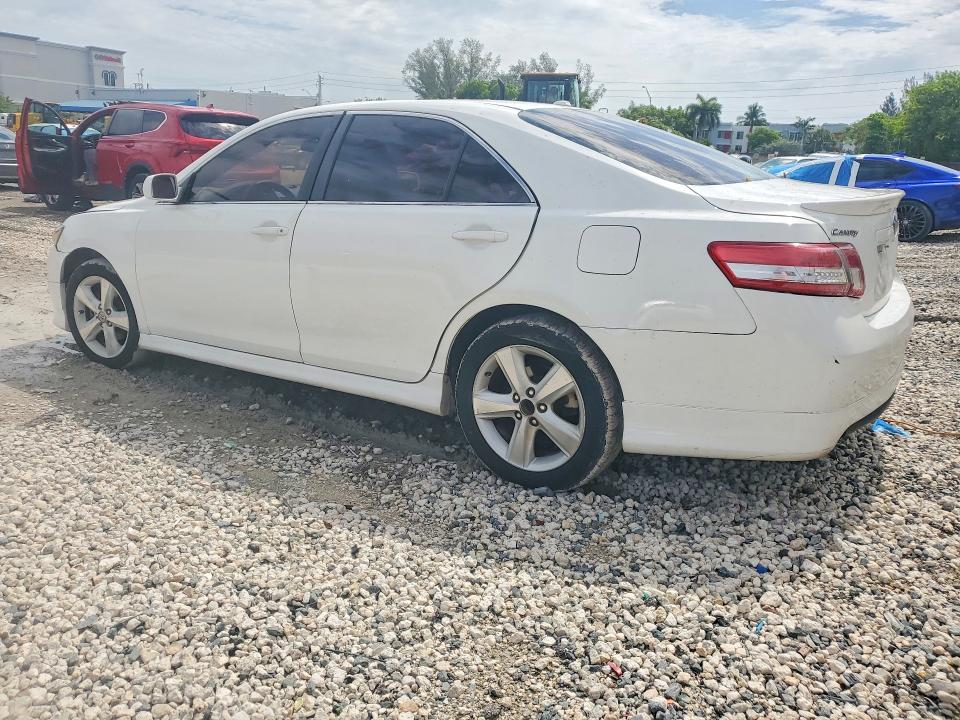 Photo 2 from auction – 2011 TOYOTA CAMRY with VIN 4T1BF3EK2BU583035