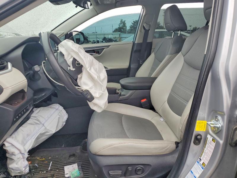 Photo 7 from auction – 2022 TOYOTA RAV4 with VIN 2T3N1RFV3NW324539