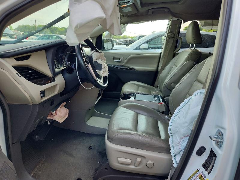Photo 7 from auction – 2019 TOYOTA SIENNA with VIN 5TDDZ3DC8KS225506