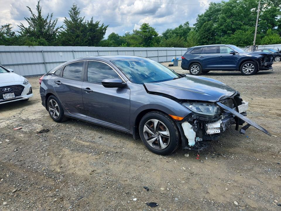 Photo 4 from auction – 2019 HONDA CIVIC with VIN 19XFC2F68KE016269
