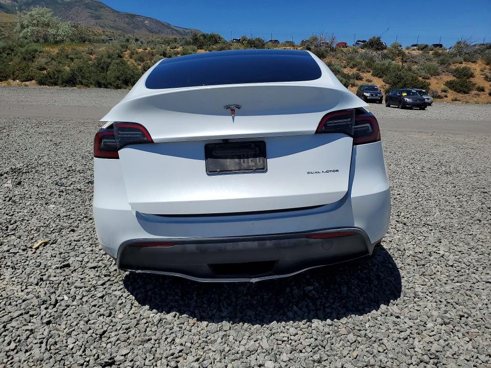 Zdjęcie 6 z aukcji – 2024 TESLA MODEL Y z VIN 7SAYGDEEXRA275514