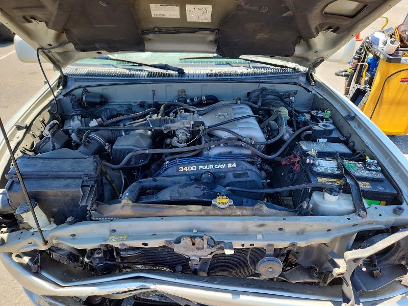 Photo 11 from auction – 2000 TOYOTA 4RUNNER with VIN JT3GN86RXY0140531