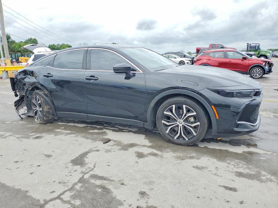 Photo 4 from auction – 2023 TOYOTA CROWN with VIN JTDAAAAF7P3001648
