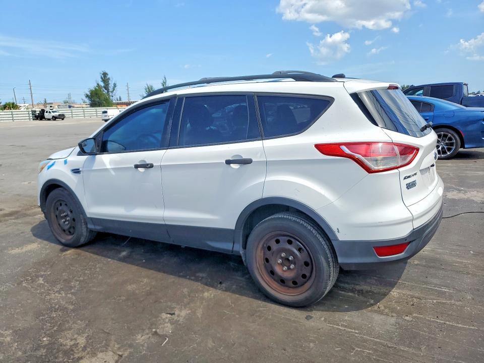 Photo 2 from auction – 2015 FORD ESCAPE with VIN 1FMCU0F76FUC28121
